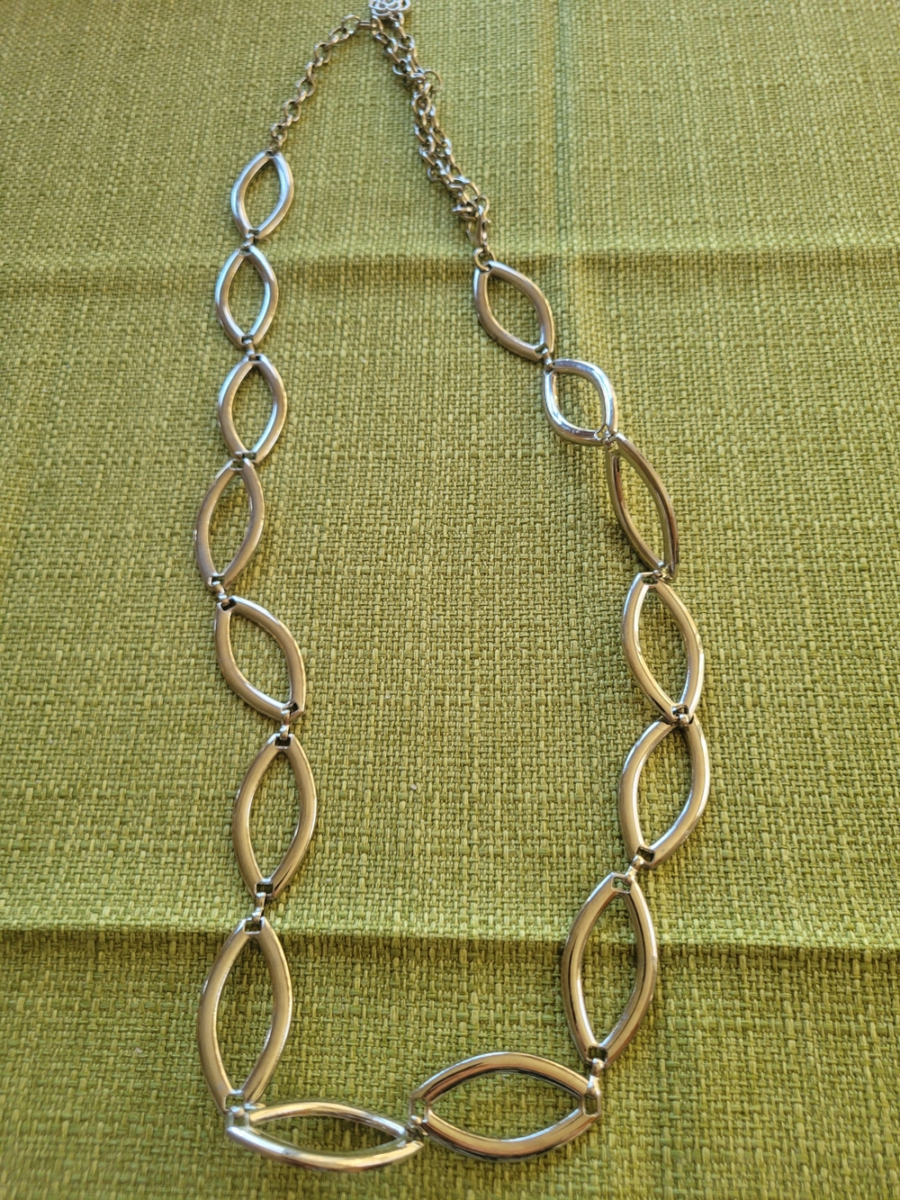 Elegant Silver-Tone Link Necklace - Women Jewelry
